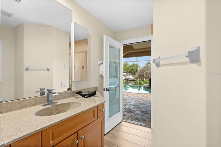 Ensuite bath is also a pool bath!