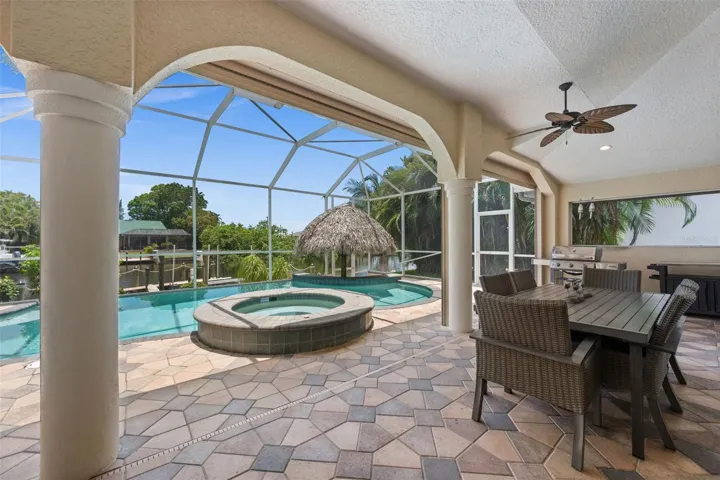 It even has a huge covered lanai for lunch before you go in the spa