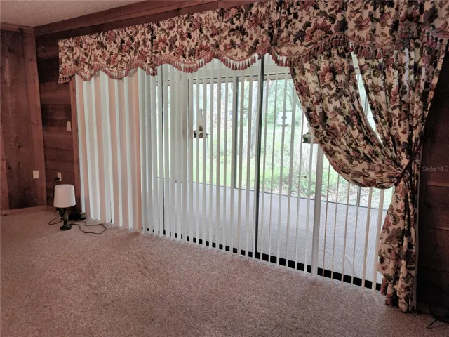 TRIPLE SLIDING WINDOWS