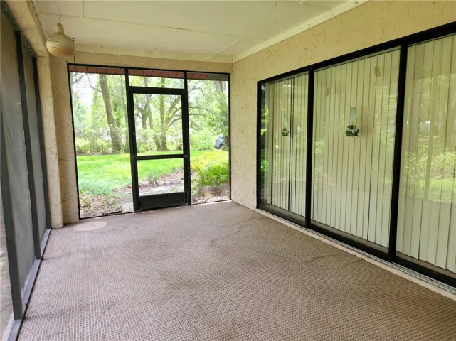 20 X 10 SCREEN LANAI