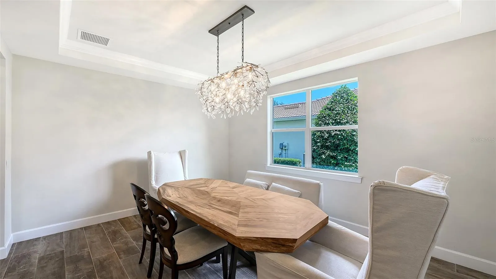 Formal Dinig Room