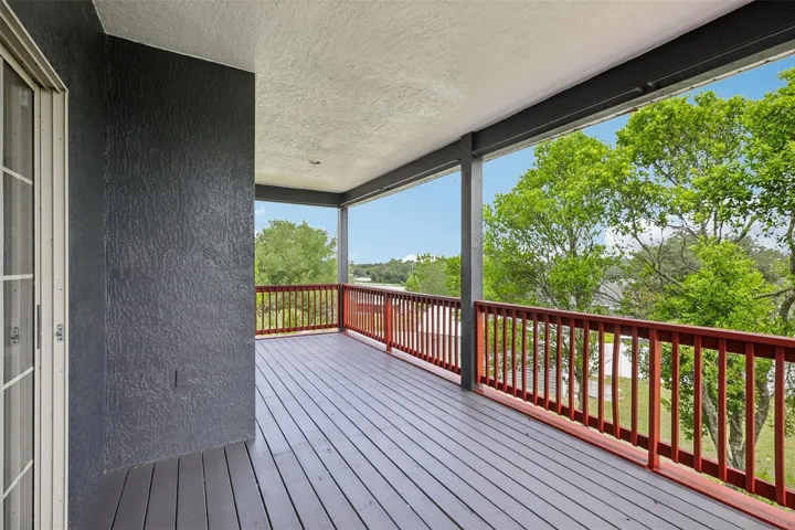 2nd floor balcony