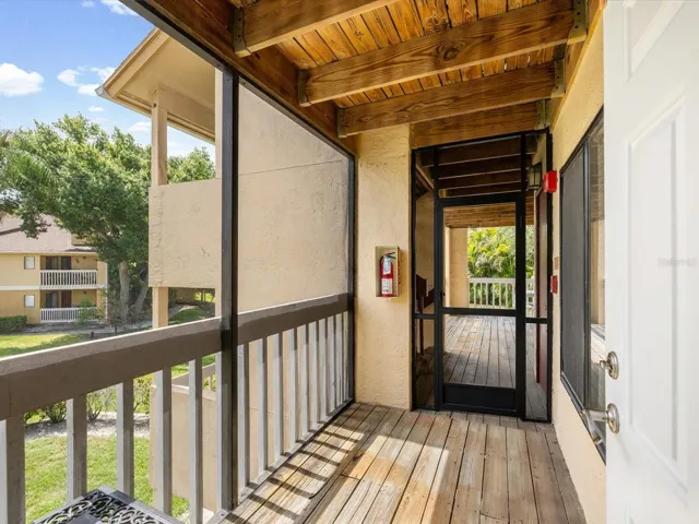 Virtual Staging of Screen Enclosure Potential