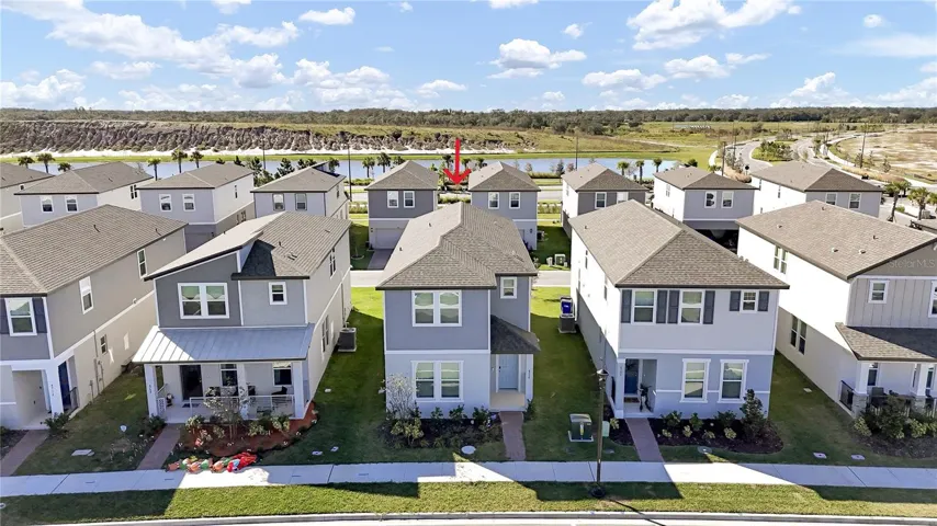Aerial View walkable distance to the pool and playground