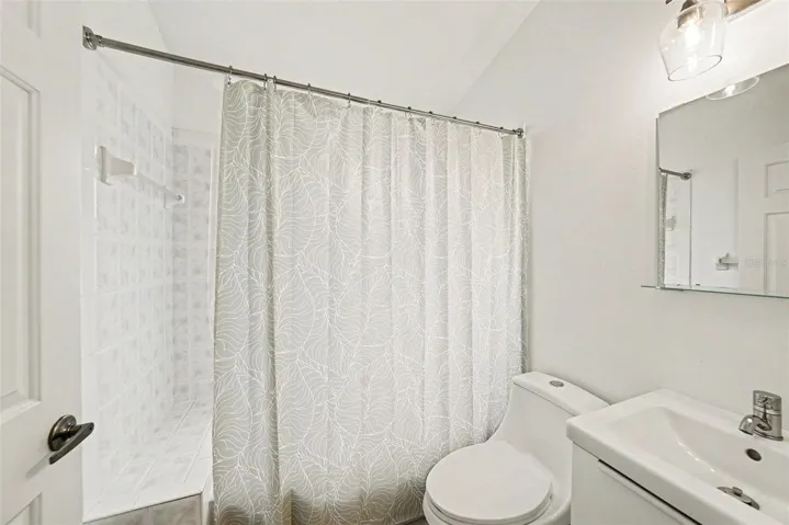 Full Second Bathroom