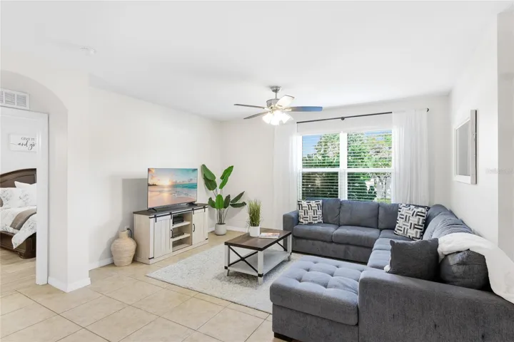 Large Family Room overlooking the yard.