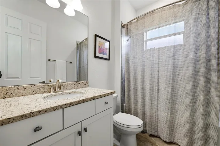 BATHROOM 2