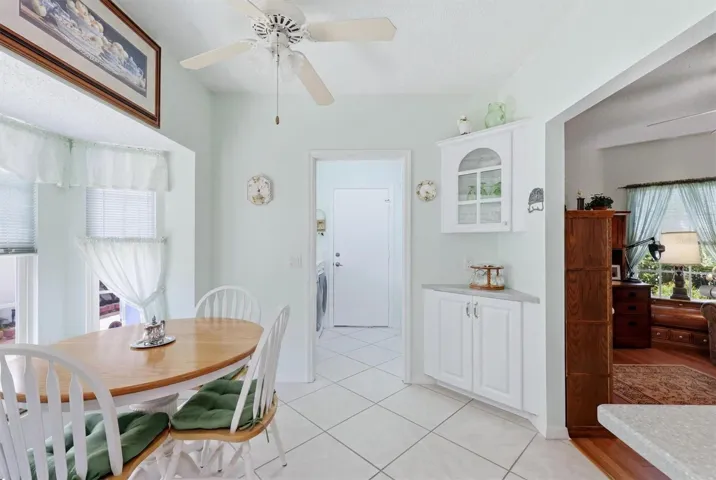 Breakfast Nook
