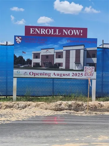New School in walking Distance