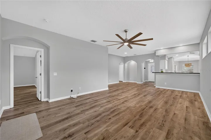 Living Room/Dining Combo