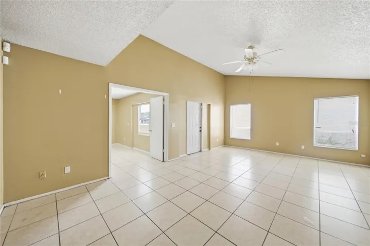 Living/Bedroom 1