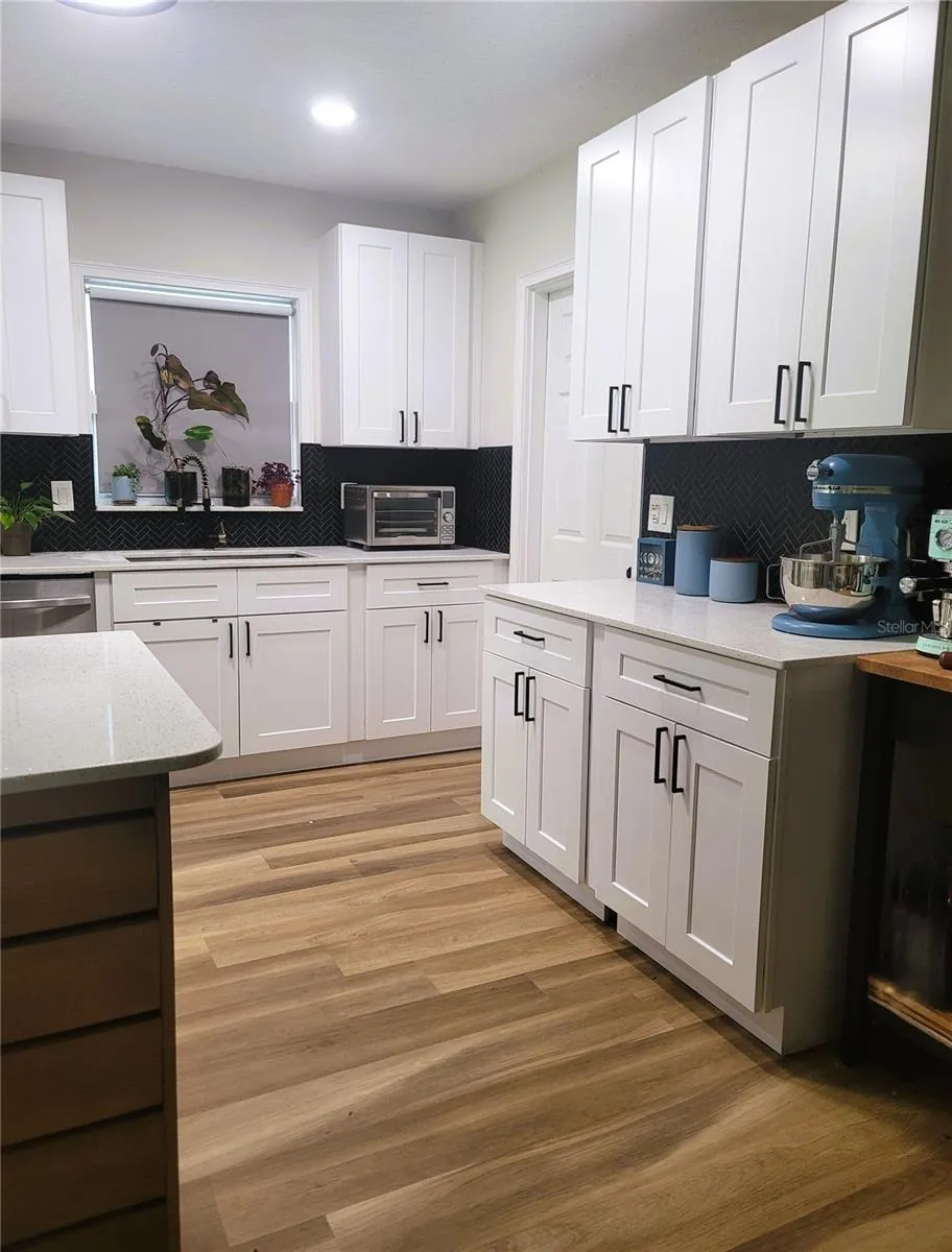 Spacious kitchen