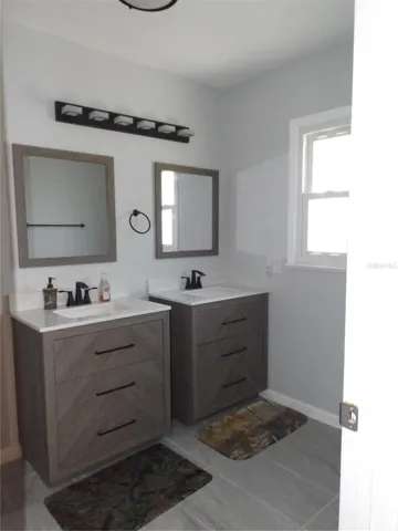 dual sinks in bathroom 2