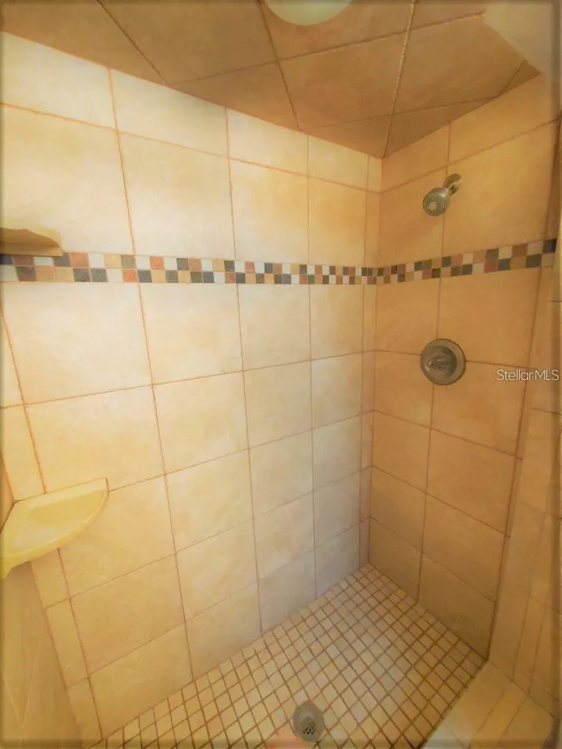 Primary shower