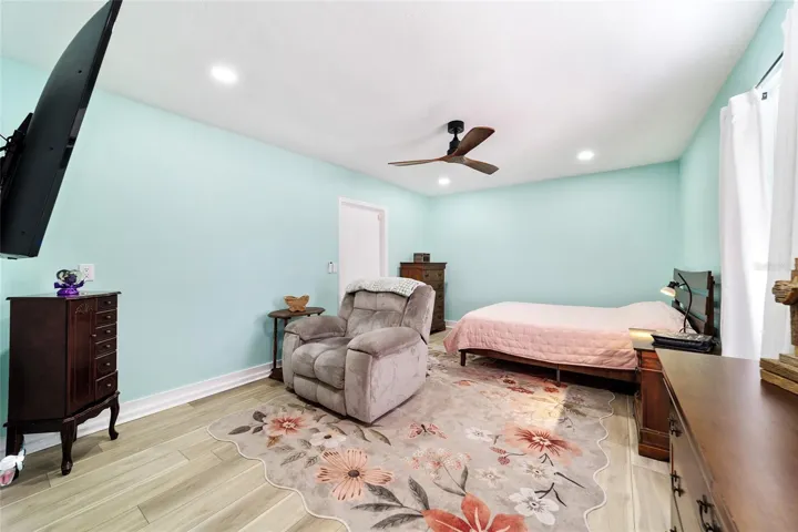 Includes Direct Exterior Access.