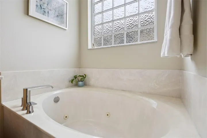 Whirlpool Tub