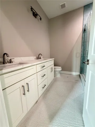 3 Floor Bathroom