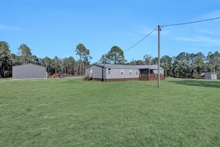 Grass is Virtually Staged