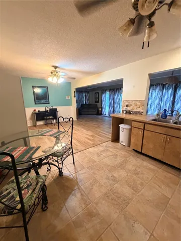 Room for a table in kitchen