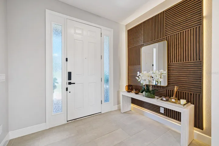 Main entry/Foyer