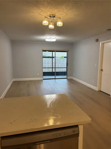 Kitchen bar