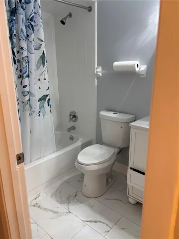 Guess bathroom