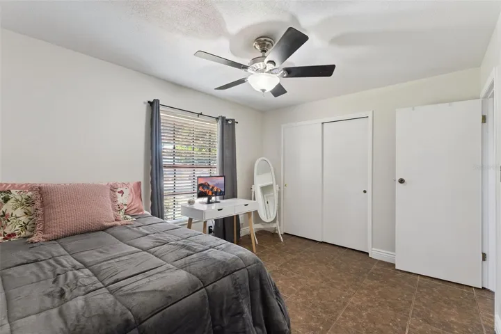 2. bedroom