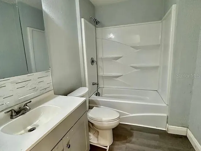 1170