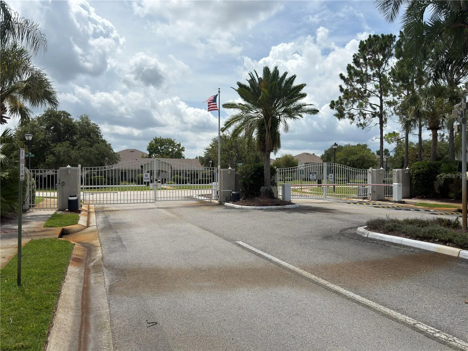 Saddle Creek Gate