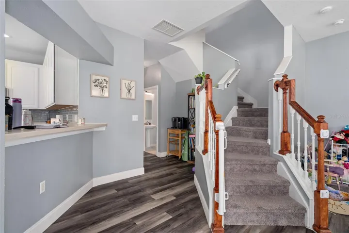 Stairs/ Breakfast Bar