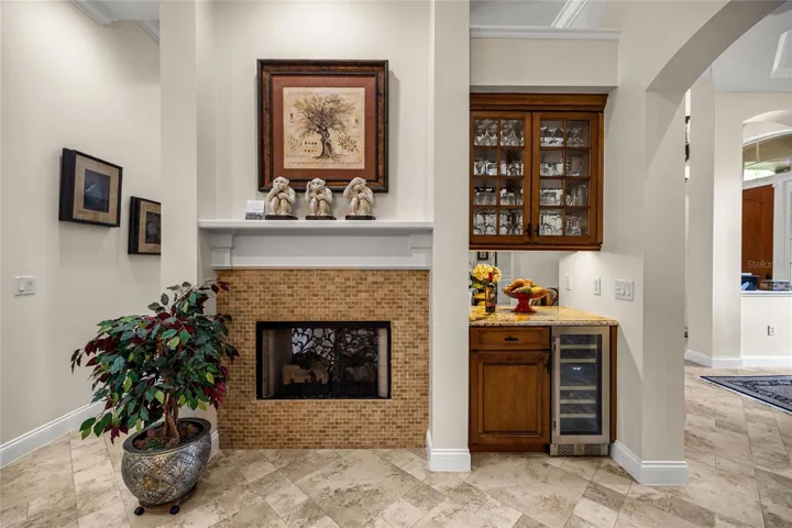 DOUBLE SIDED FIREPLACE