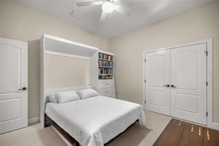 MURPHY BED