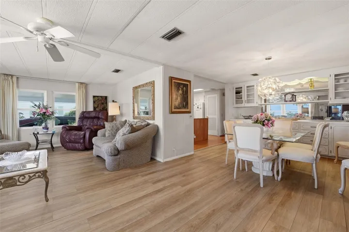 Living Room / Dining Room