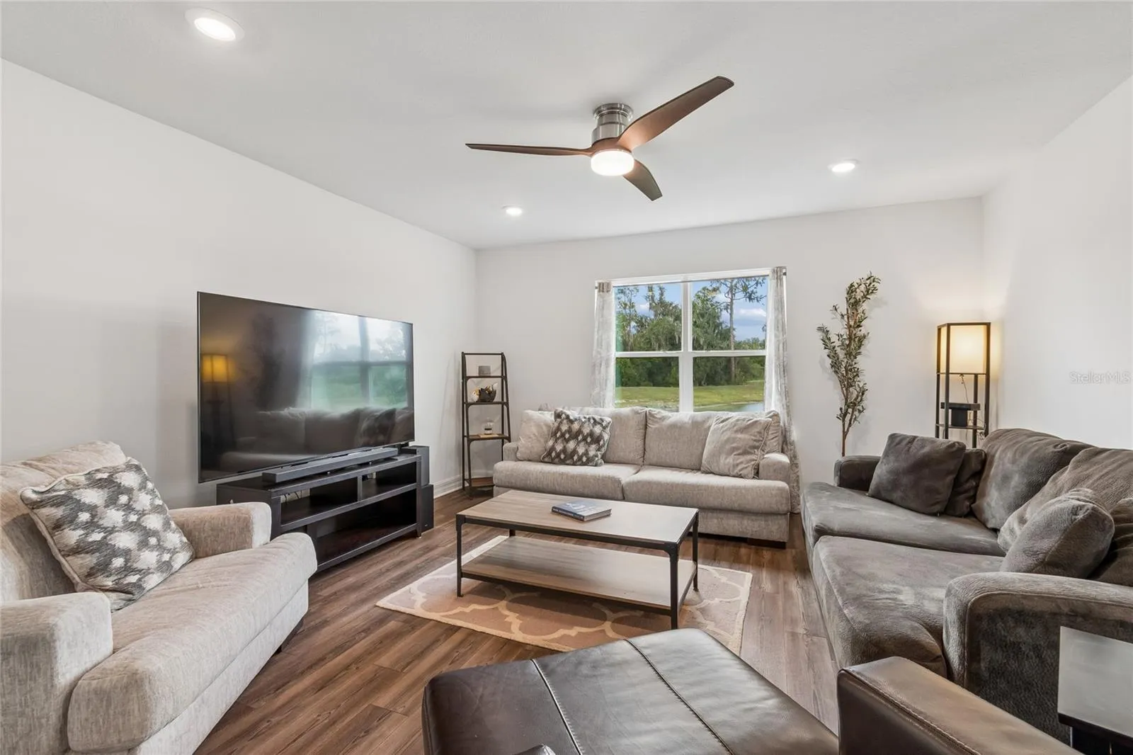 3883 Capri Coast Dr, Plant City, Florida 33565 — photo 6