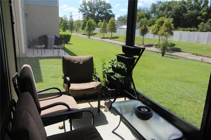 covered screen patio