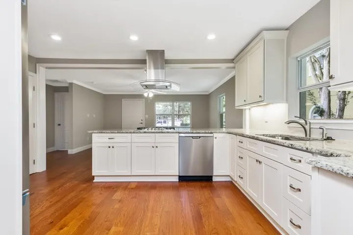 1505 Catherine St - Main House, Kitchen
