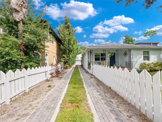 1505 Catherine St - Private Resident Parking