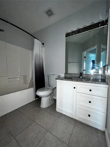 2ND BATHROOM