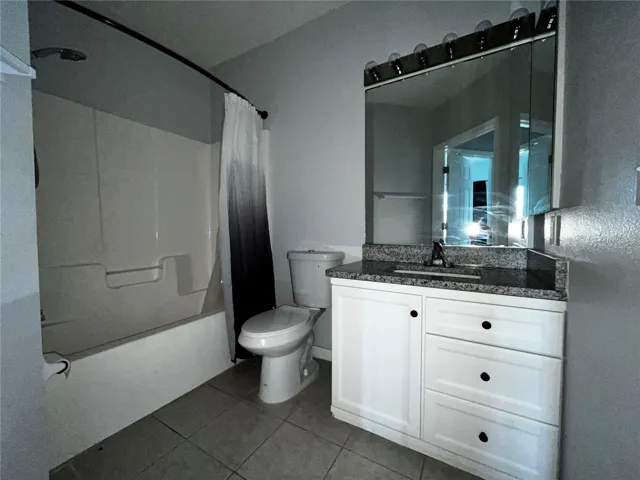 2ND BATHROOM