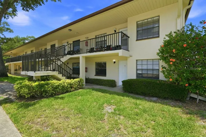 Curbside View