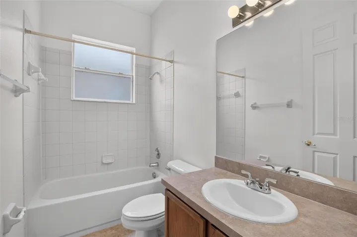 Hallway Full Bath