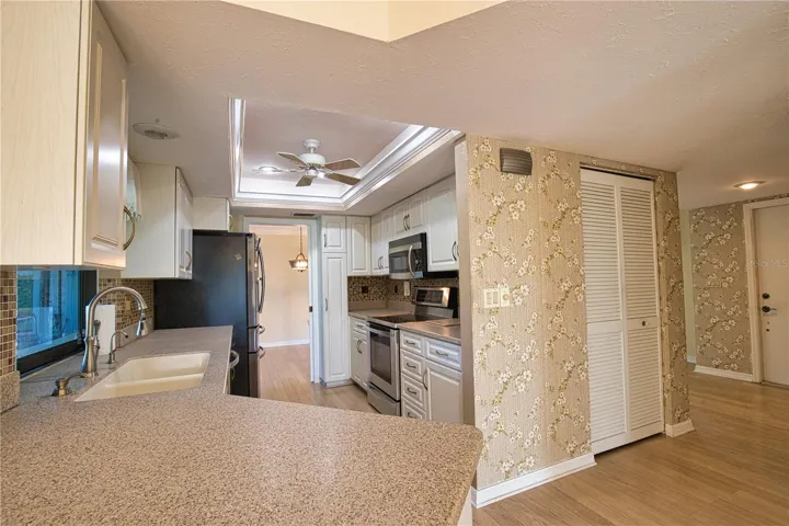 Up Close Kitchen &amp; hallway