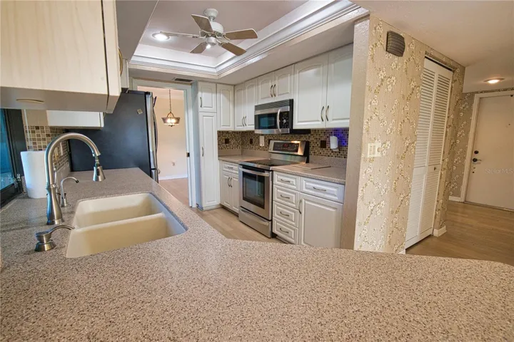 Kitchen &amp; hallway