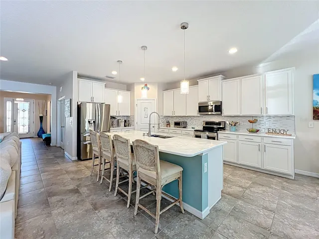 Kitchen with Large Center Island