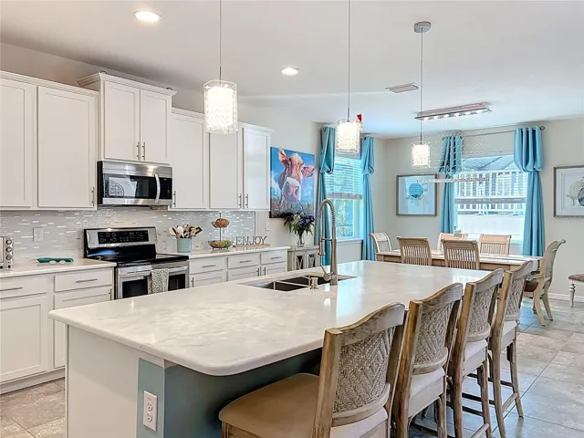 Beautiful White Quartz Countertops
