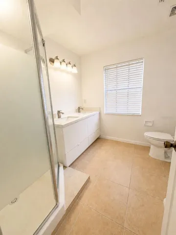 6 Baño Auxiliar