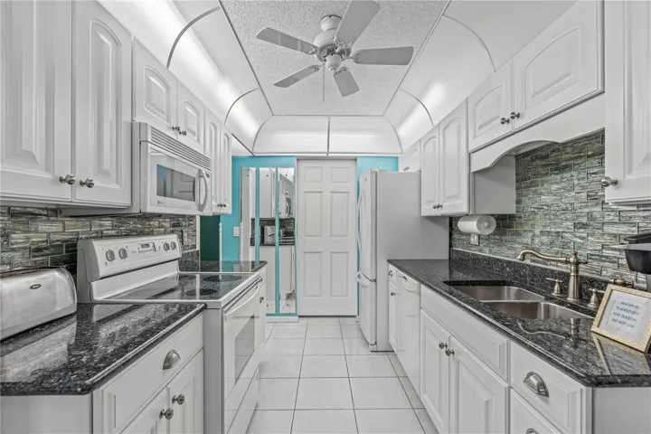 Spacious Kitchen with Laundry Closet