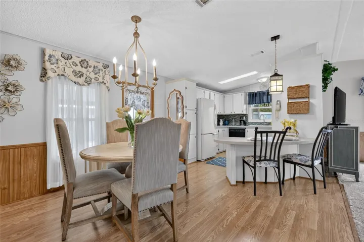 Dining room/Kitchen