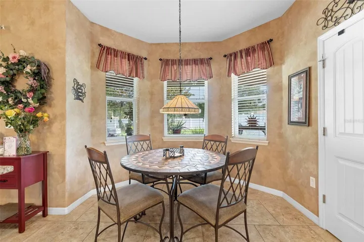 breakfast nook