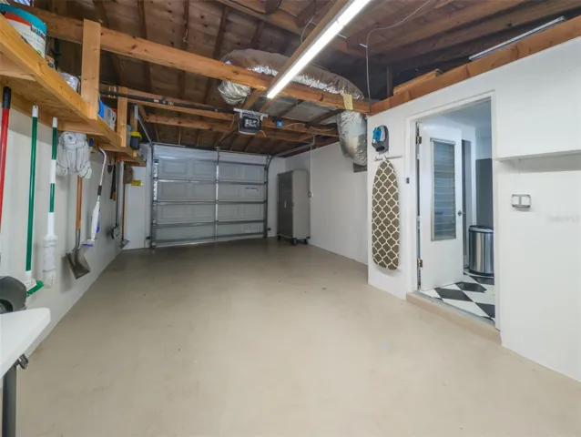Hurricane rated garage door